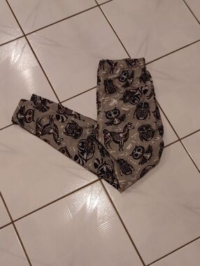 4/$60 Grey Skeleton Animal Print Leggings - Plus Size (US12-18)